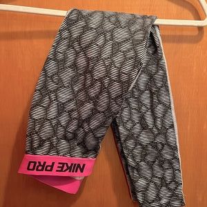 Nike Pro leggings